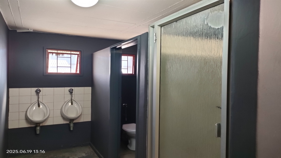 To Let commercial Property for Rent in Strijdom Park Gauteng
