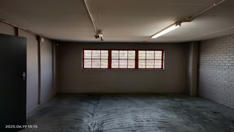To Let commercial Property for Rent in Strijdom Park Gauteng