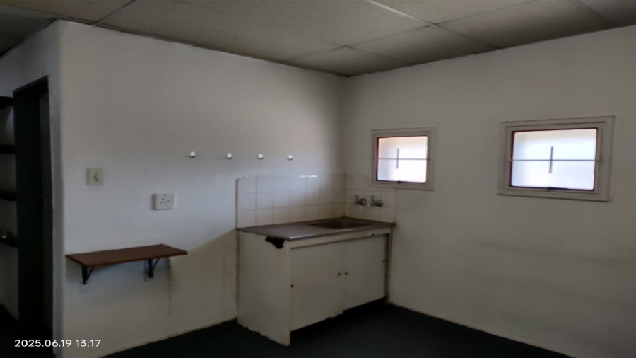To Let commercial Property for Rent in Strijdom Park Gauteng