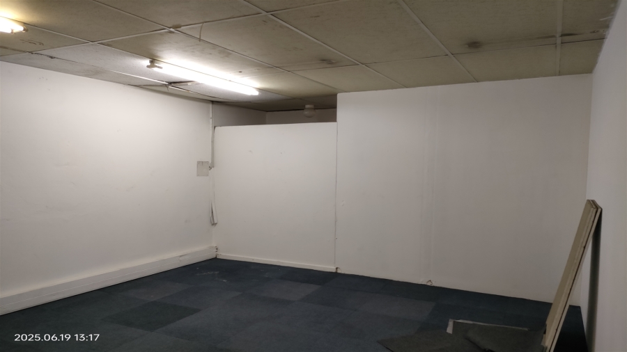 To Let commercial Property for Rent in Strijdom Park Gauteng
