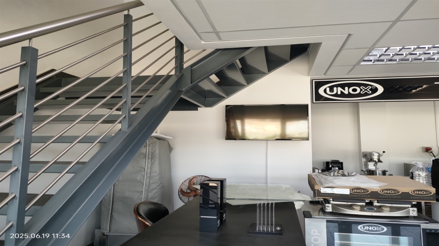 To Let commercial Property for Rent in North Riding Gauteng