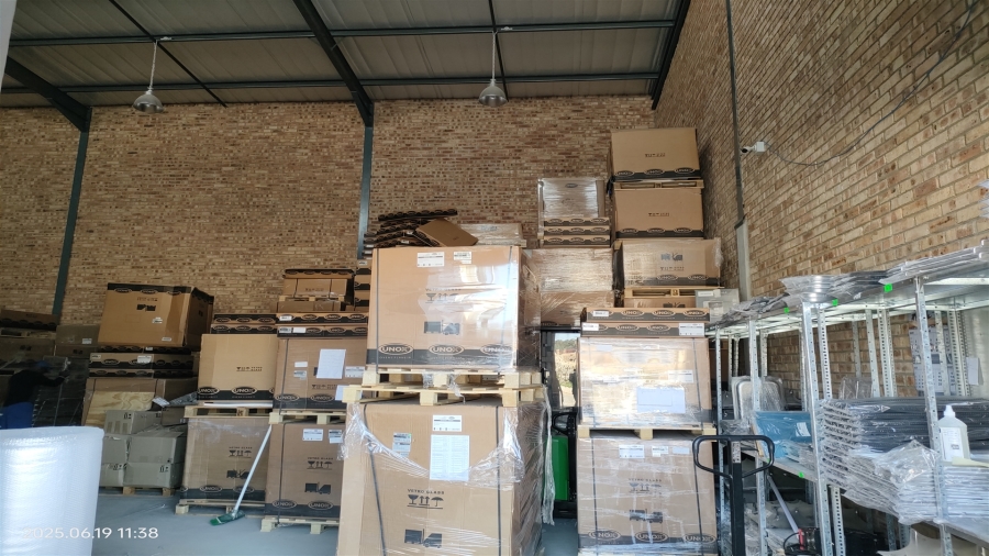 To Let commercial Property for Rent in North Riding Gauteng