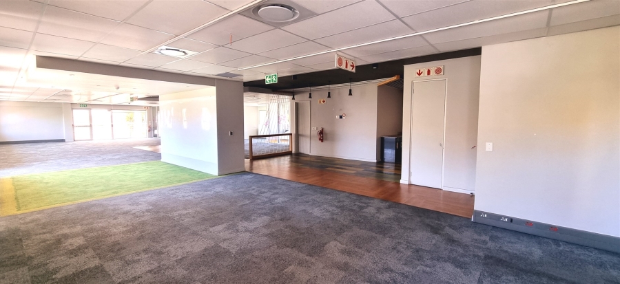 To Let commercial Property for Rent in Woodmead Gauteng
