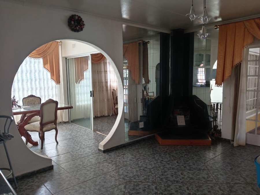 3 Bedroom Property for Sale in Lenasia South Gauteng