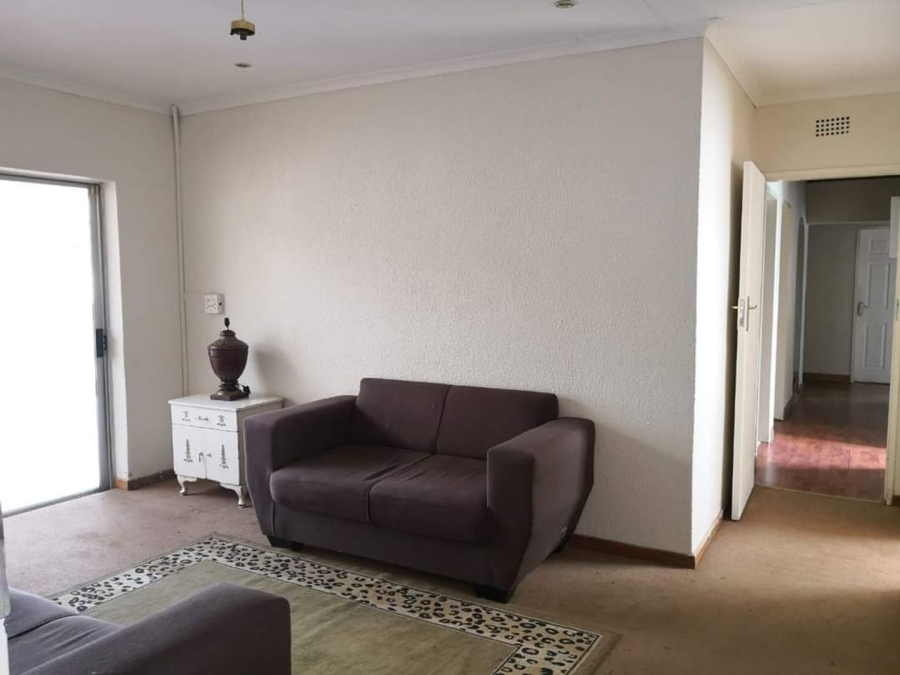 3 Bedroom Property for Sale in Lenasia South Gauteng