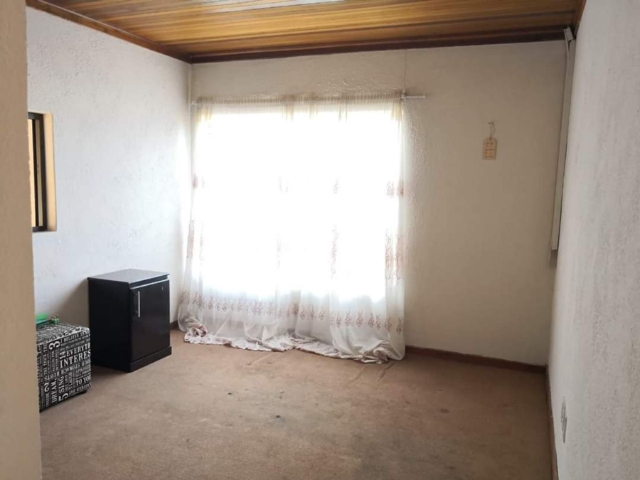 3 Bedroom Property for Sale in Lenasia South Gauteng