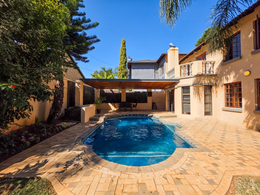 3 Bedroom Property for Sale in Faerie Glen Gauteng