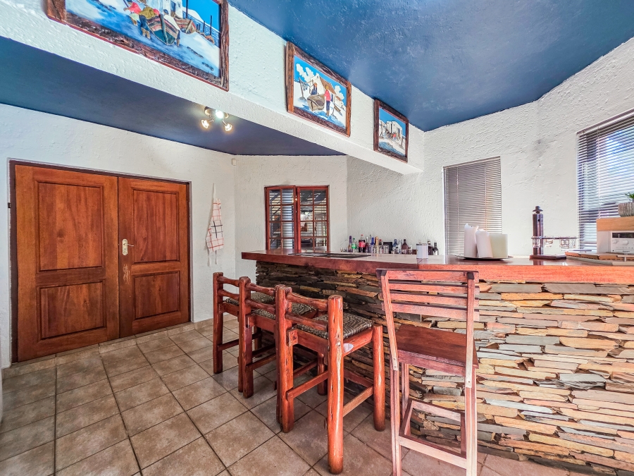 3 Bedroom Property for Sale in Faerie Glen Gauteng