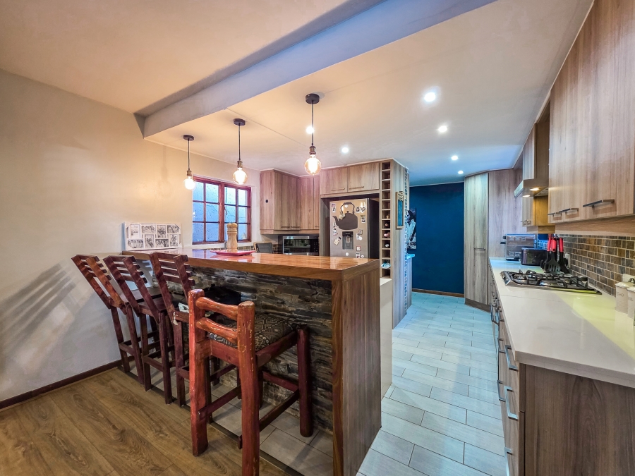 3 Bedroom Property for Sale in Faerie Glen Gauteng