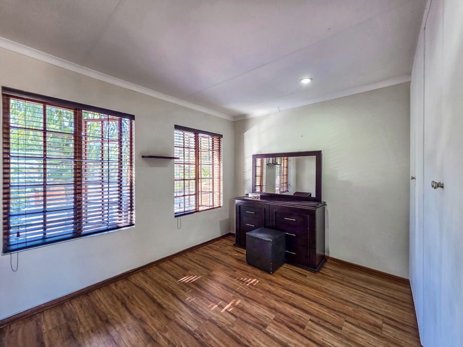 3 Bedroom Property for Sale in Faerie Glen Gauteng