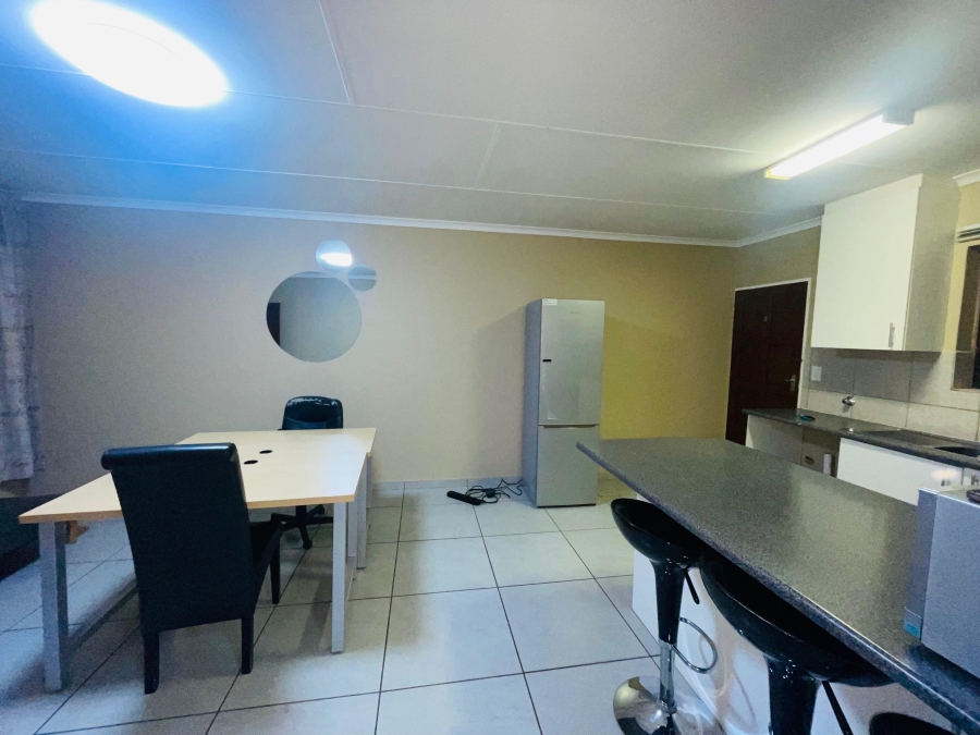 To Let 2 Bedroom Property for Rent in Wilgeheuwel Gauteng