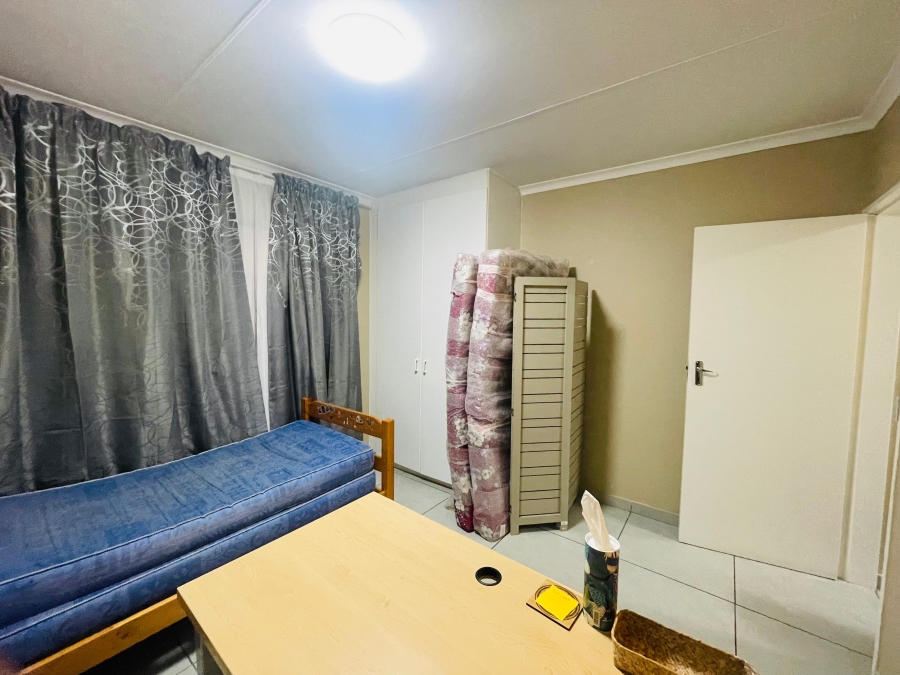 To Let 2 Bedroom Property for Rent in Wilgeheuwel Gauteng