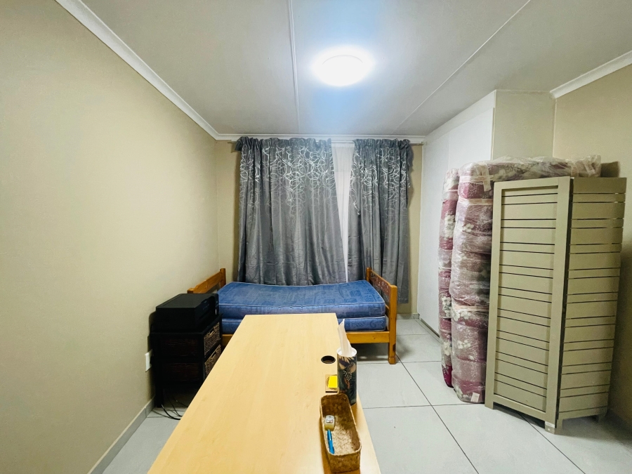 To Let 2 Bedroom Property for Rent in Wilgeheuwel Gauteng