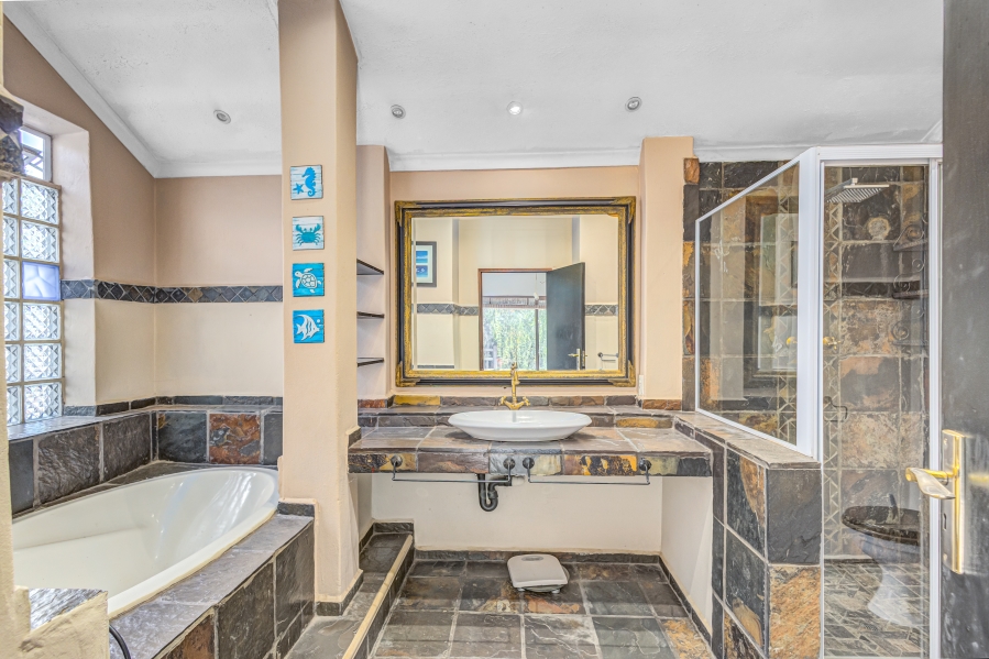 3 Bedroom Property for Sale in Chartwell Gauteng