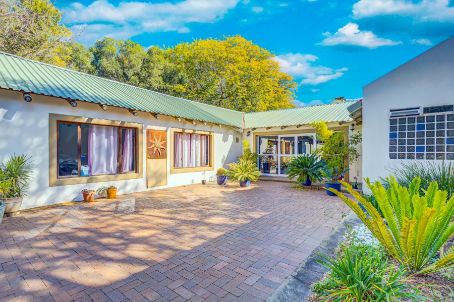 3 Bedroom Property for Sale in Chartwell Gauteng