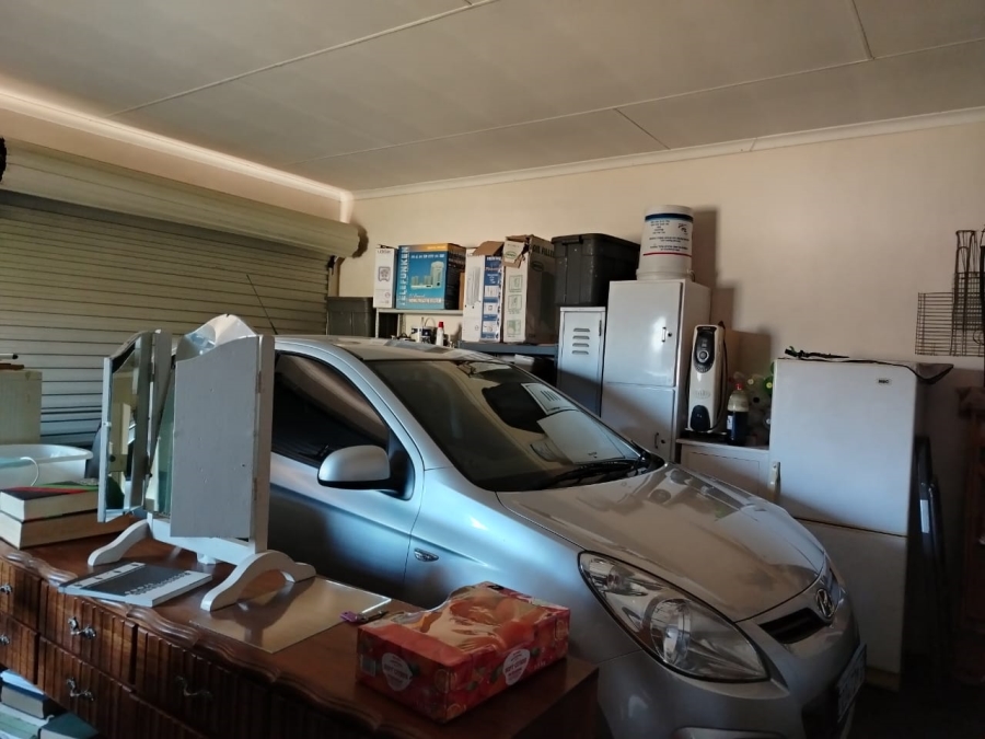 2 Bedroom Property for Sale in Three Rivers East Gauteng
