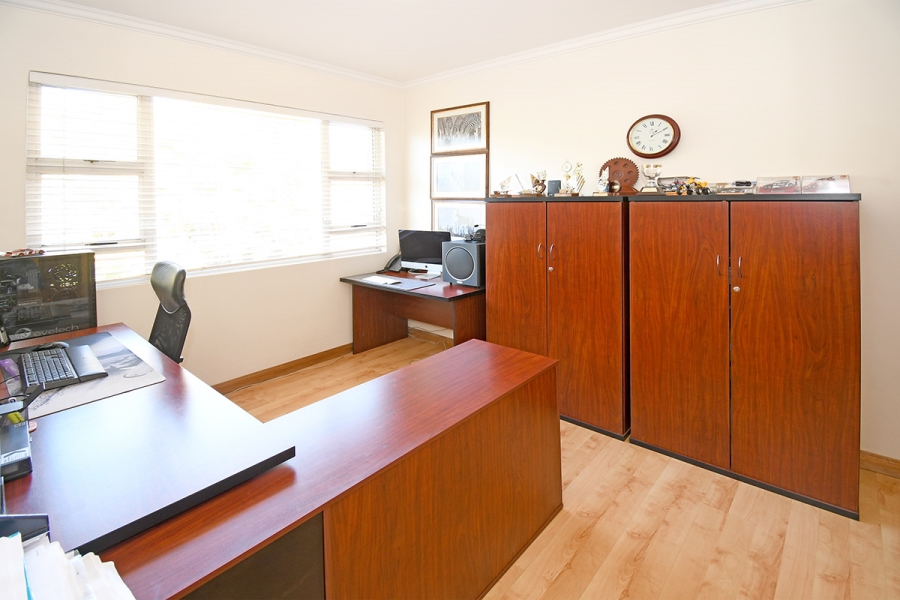 4 Bedroom Property for Sale in Beverley Gauteng