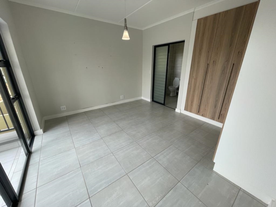 To Let 3 Bedroom Property for Rent in Waterfall Gauteng