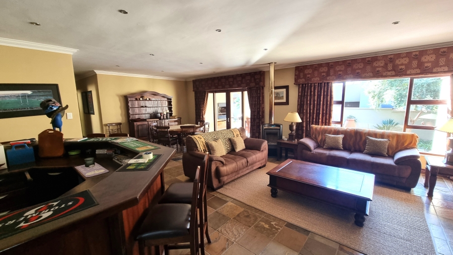 3 Bedroom Property for Sale in Silver Lakes Golf Estate Gauteng