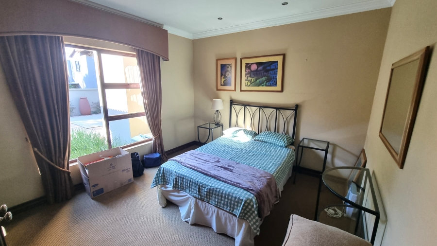 3 Bedroom Property for Sale in Silver Lakes Golf Estate Gauteng