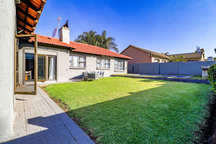 3 Bedroom Property for Sale in Thatchfield Estate Gauteng