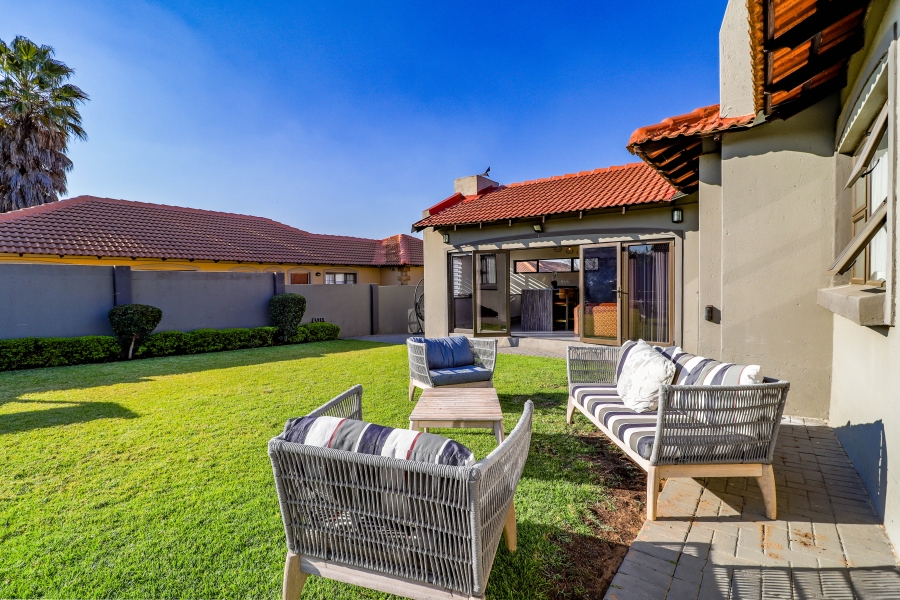 3 Bedroom Property for Sale in Thatchfield Estate Gauteng