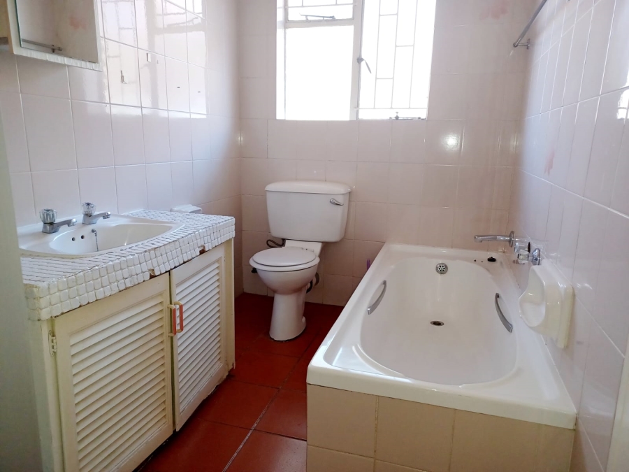 2 Bedroom Property for Sale in Windsor West Gauteng