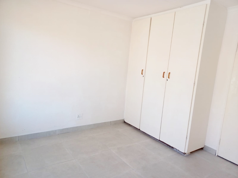 2 Bedroom Property for Sale in Windsor West Gauteng
