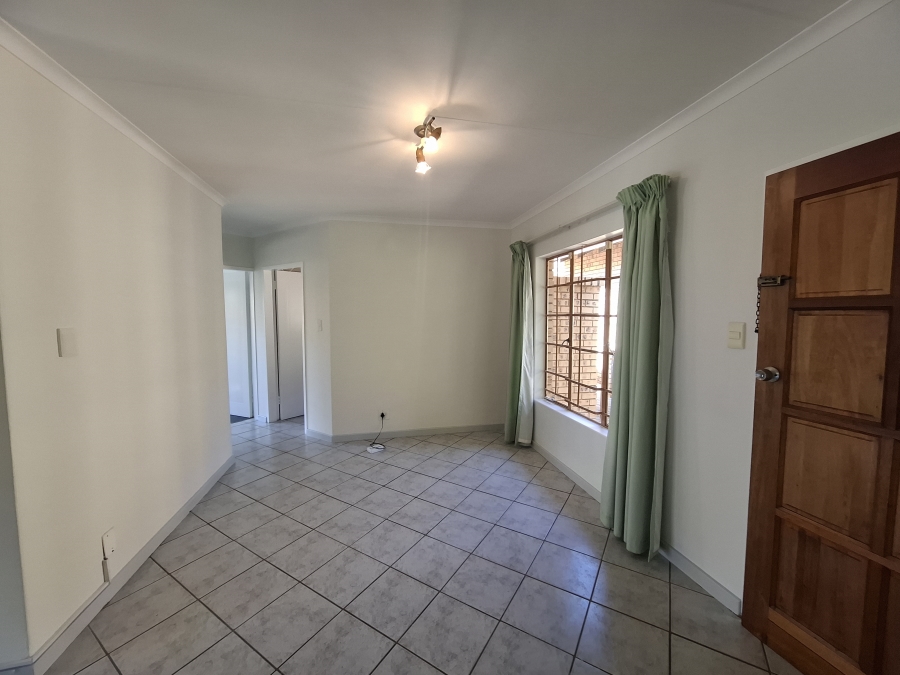 2 Bedroom Property for Sale in Faerie Glen Gauteng