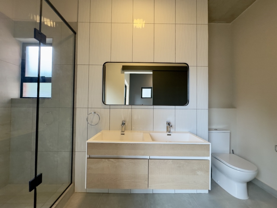 To Let 2 Bedroom Property for Rent in Waterkloof Gauteng