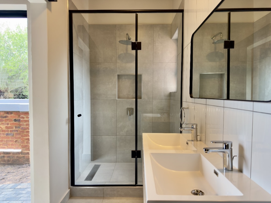 To Let 2 Bedroom Property for Rent in Waterkloof Gauteng