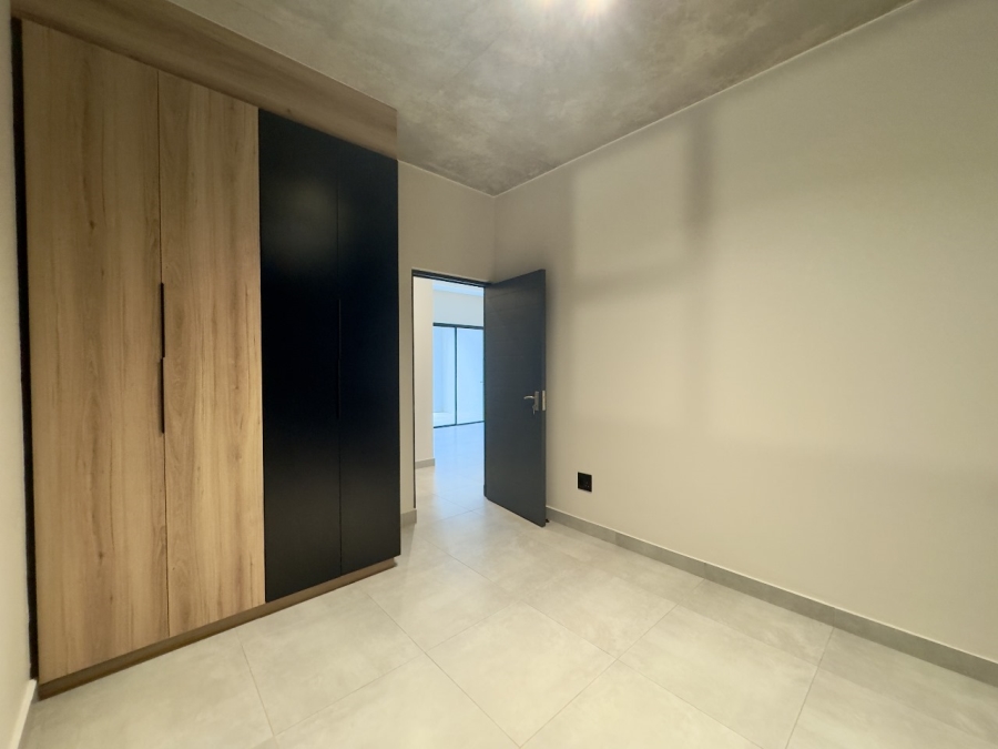 To Let 2 Bedroom Property for Rent in Waterkloof Gauteng
