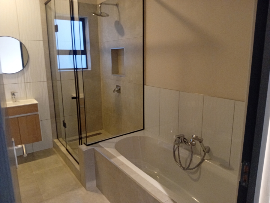 To Let 2 Bedroom Property for Rent in Waterkloof Gauteng