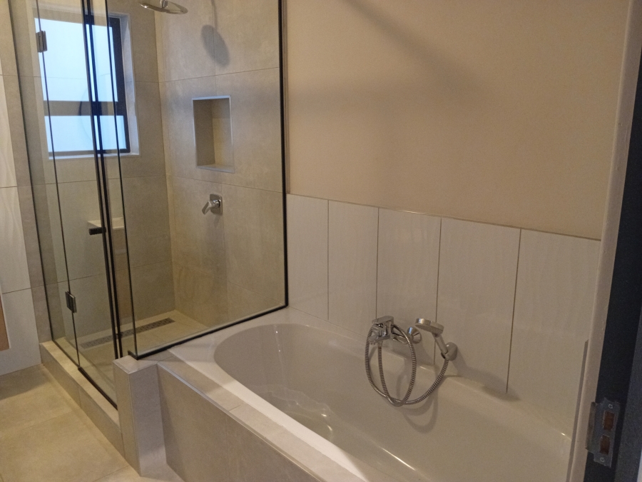 To Let 2 Bedroom Property for Rent in Waterkloof Gauteng