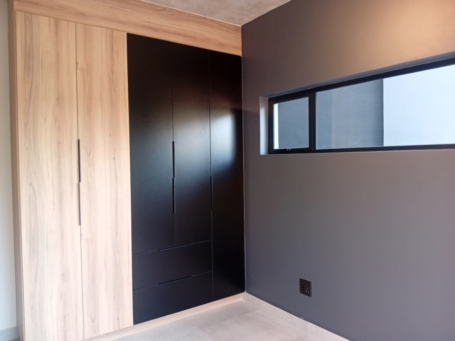 To Let 2 Bedroom Property for Rent in Waterkloof Gauteng