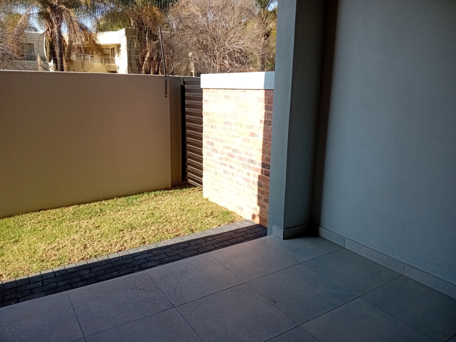 To Let 2 Bedroom Property for Rent in Waterkloof Gauteng