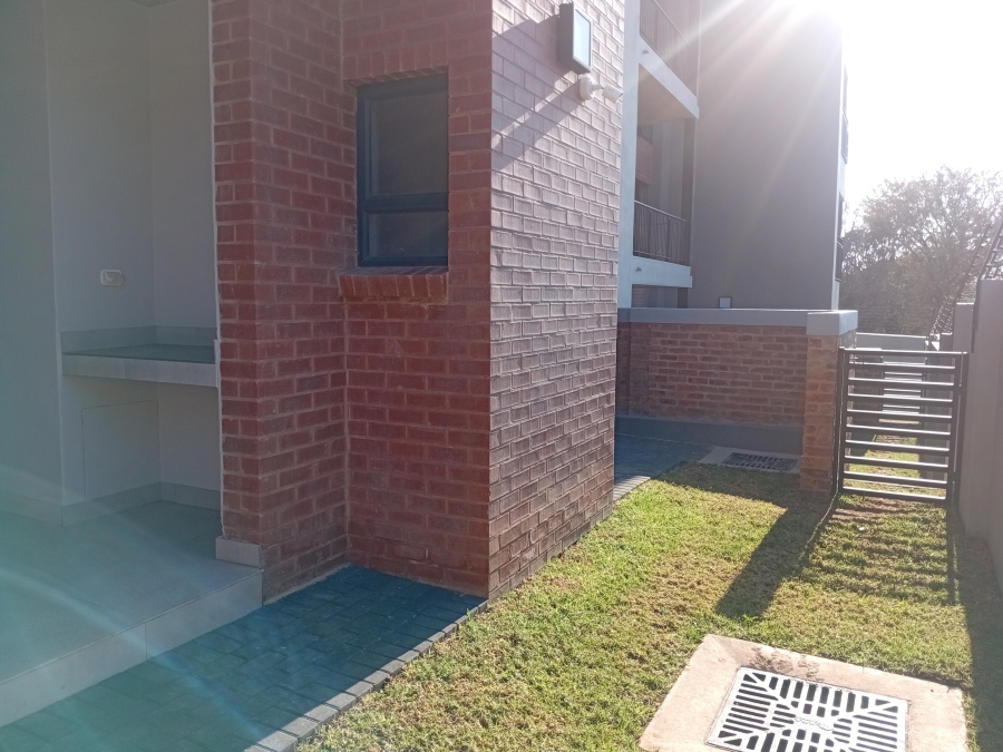 To Let 2 Bedroom Property for Rent in Waterkloof Gauteng