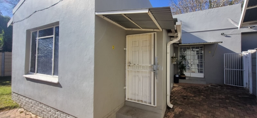 7 Bedroom Property for Sale in Queenswood Gauteng