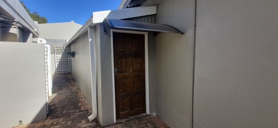 7 Bedroom Property for Sale in Queenswood Gauteng