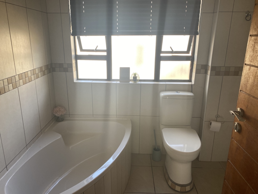 4 Bedroom Property for Sale in Olympus AH Gauteng