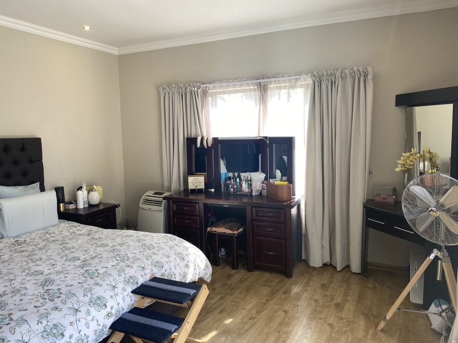 4 Bedroom Property for Sale in Olympus AH Gauteng