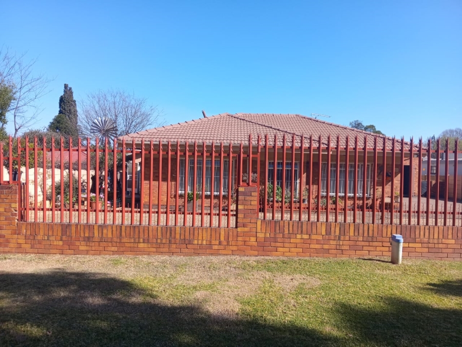 3 Bedroom Property for Sale in Florentia Gauteng