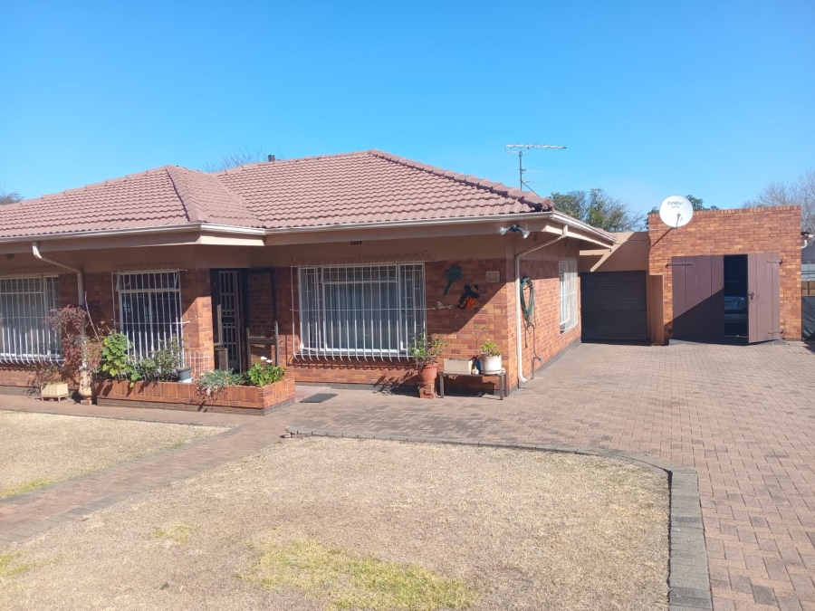 3 Bedroom Property for Sale in Florentia Gauteng