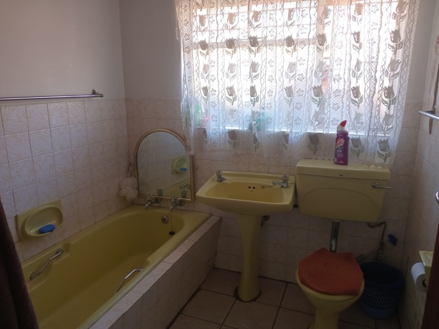 3 Bedroom Property for Sale in Florentia Gauteng