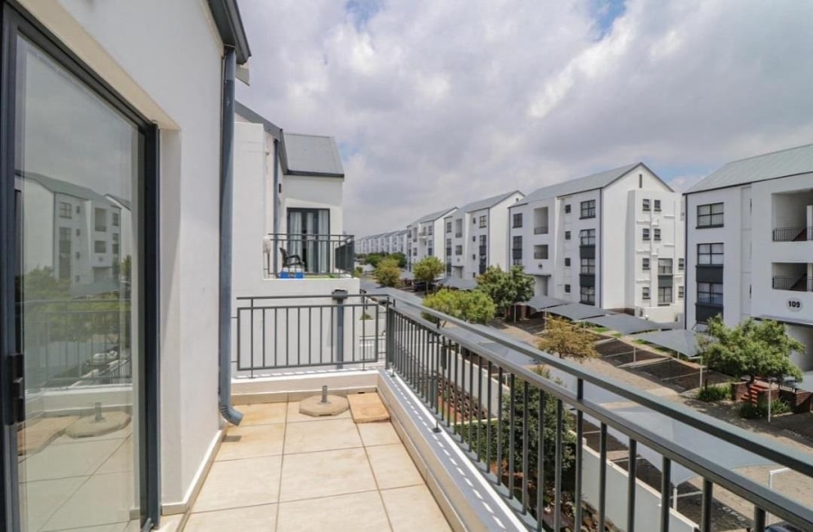 To Let 1 Bedroom Property for Rent in Greenstone Hill Gauteng