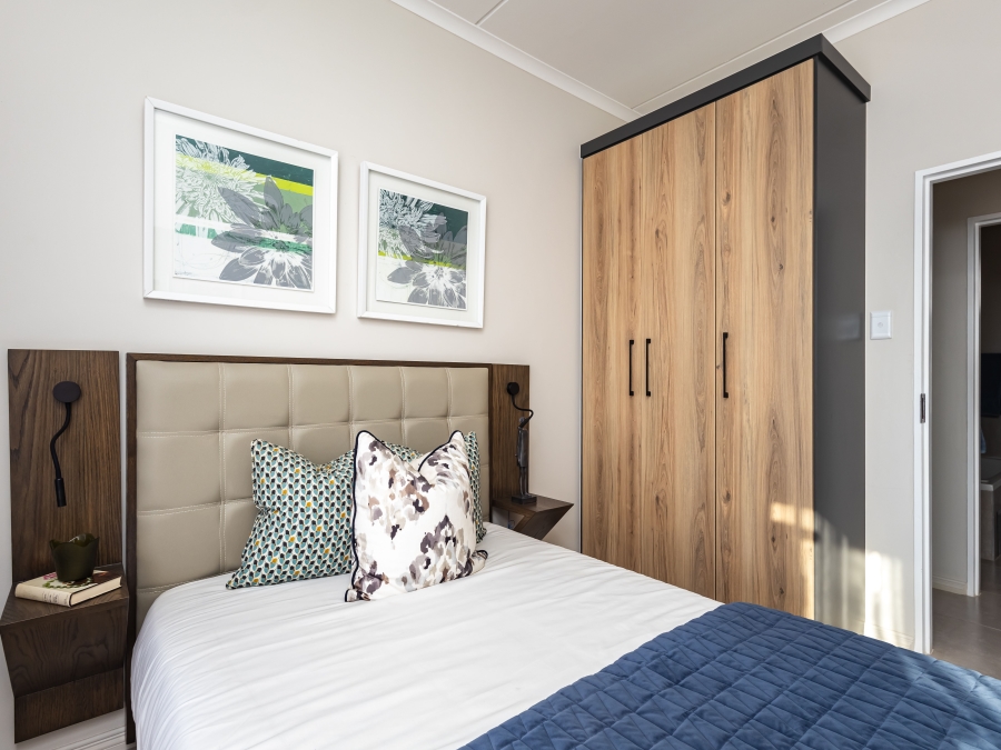 2 Bedroom Property for Sale in Glen Austin Gauteng