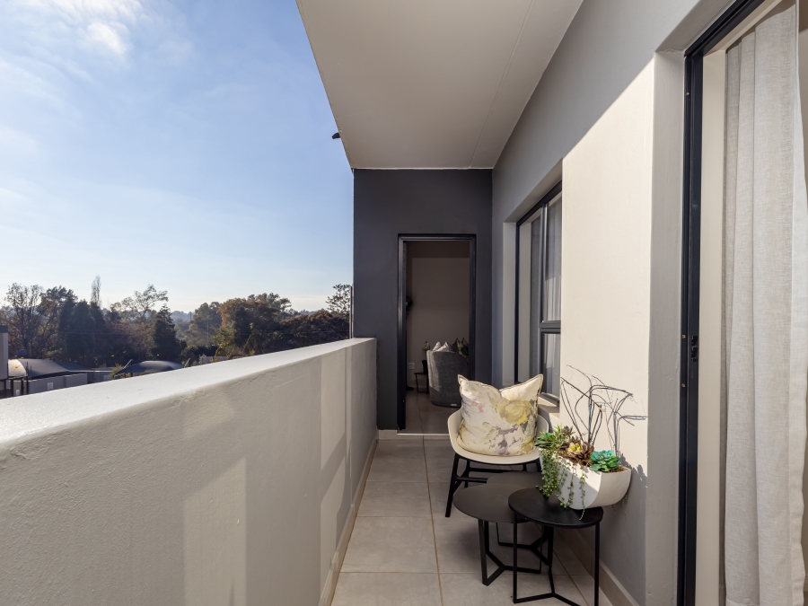 2 Bedroom Property for Sale in Glen Austin Gauteng