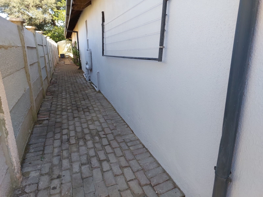 1 Bedroom Property for Sale in Noordheuwel Gauteng