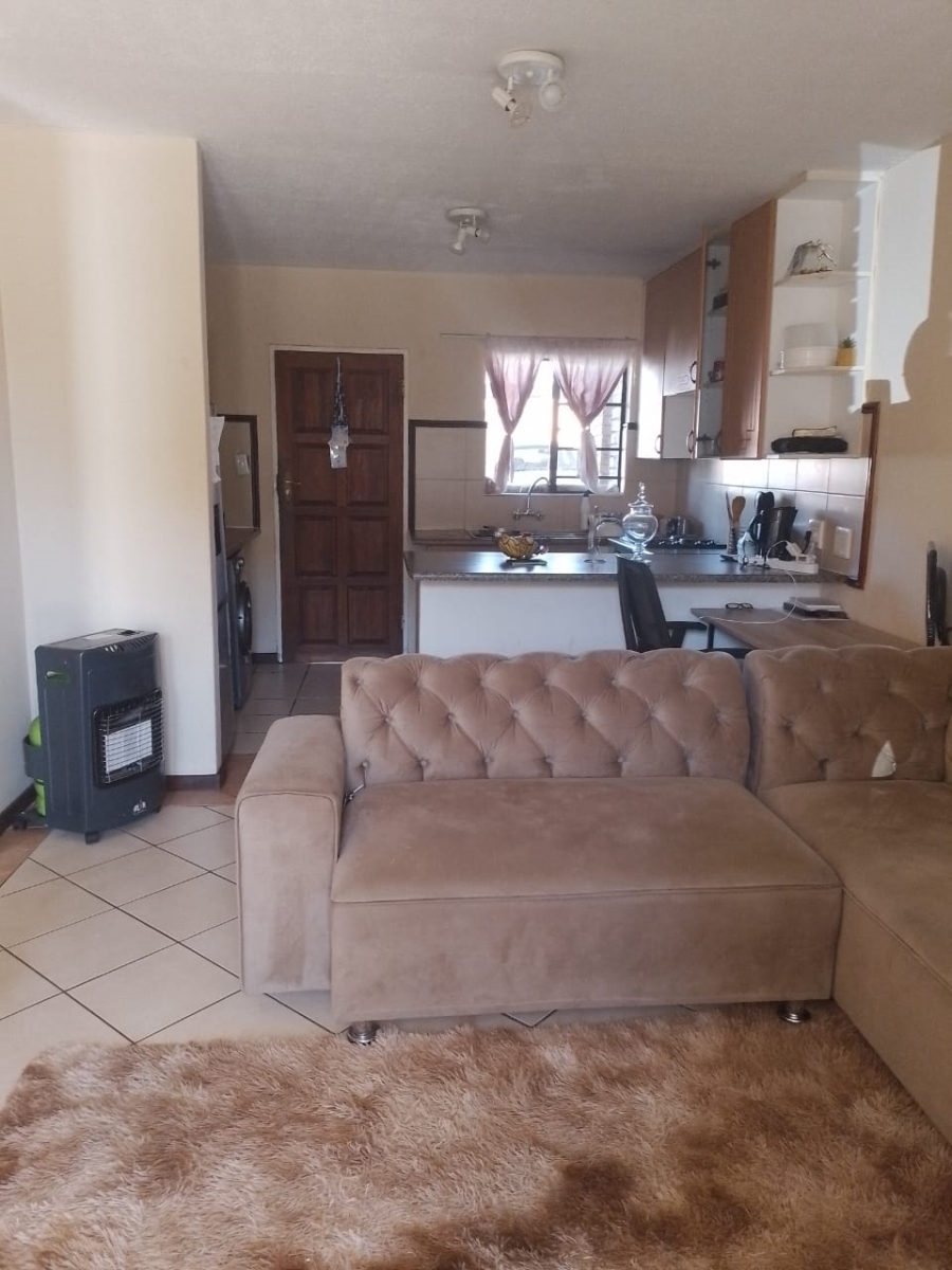 2 Bedroom Property for Sale in Noordwyk Gauteng