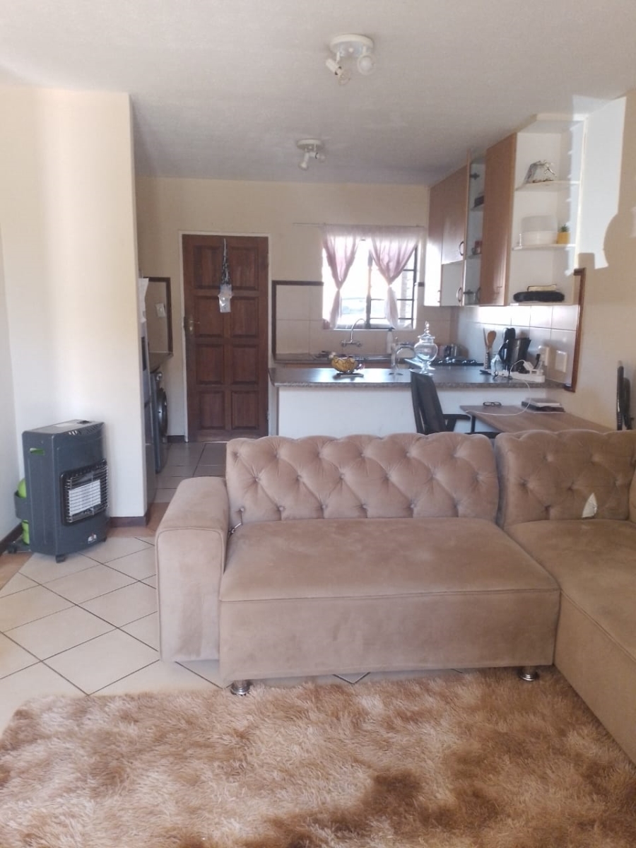 2 Bedroom Property for Sale in Noordwyk Gauteng